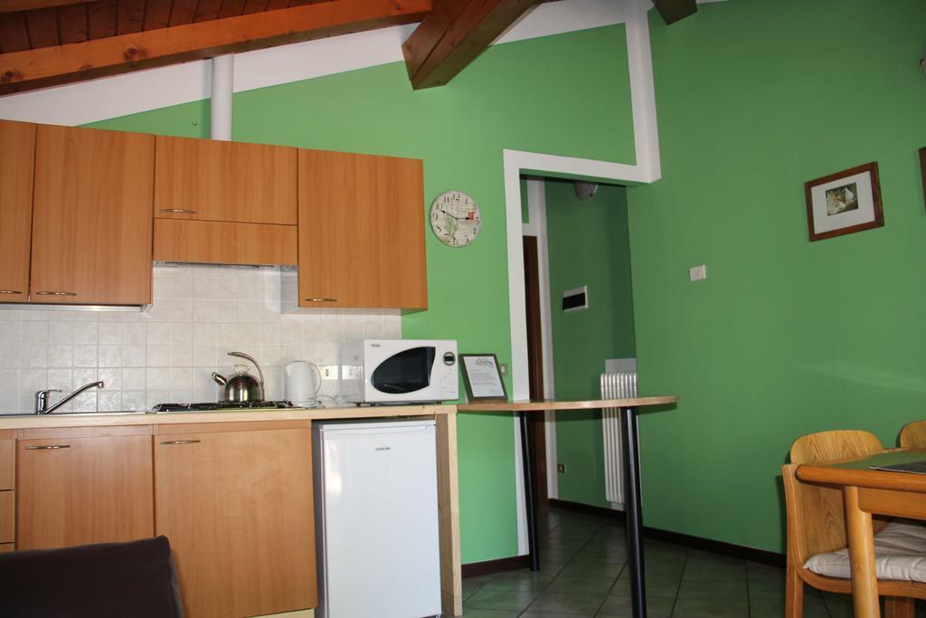 Veranda Beach Apartment Pianello Del Lario 客房 照片