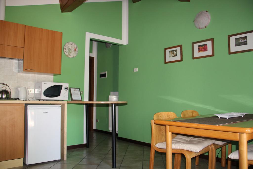 Veranda Beach Apartment Pianello Del Lario 客房 照片